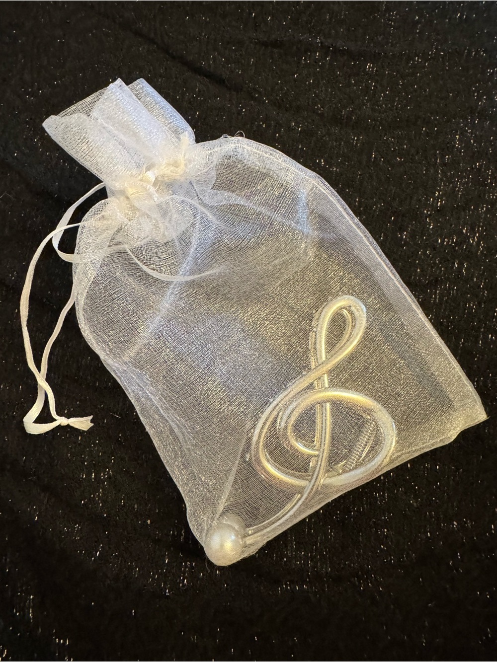 Silver Treble Clef Claw Clip with Pearl Accent - Picture 4 of 4